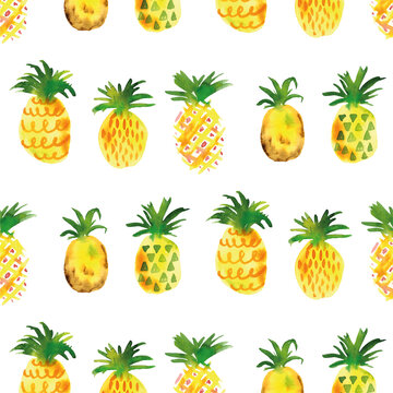 Watercolor seamless pattern of pineapple on white background. Hand drawn texture for textile, wallpaper, fashion, linens and banner print. In modern style