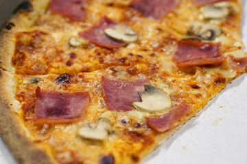 pizza with ham and mushroom