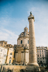Obraz premium Looking up view of the ancient buildings in Rome, Italy