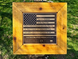 Braille American Flag Pledge of Alliegiance