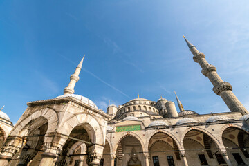 Fototapeta na wymiar Sultan Ahmet blue mosque in Istanbul, Turkey