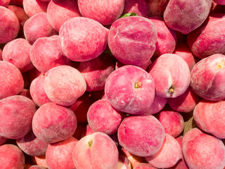 Fresh peaches from the market