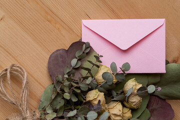 ドライフラワーに手紙