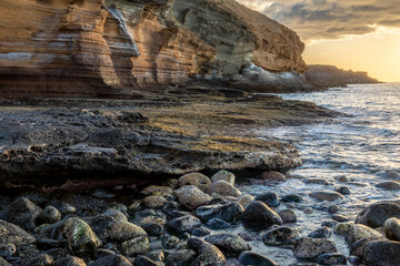 Felsformation im Morgenlicht an der Costa del Silencio, Teneriffa