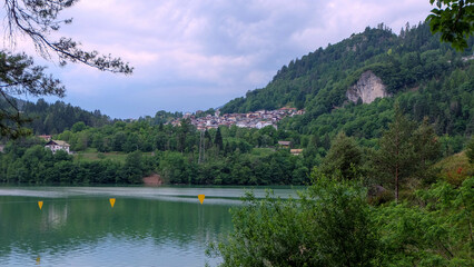 Fototapeta premium Lago di Cadore in Italien