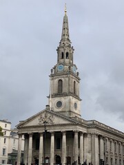 Fototapeta na wymiar cathedral in London