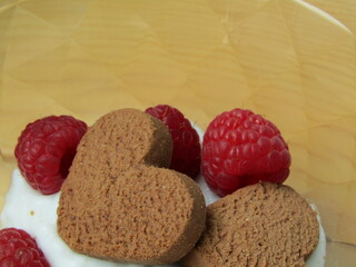 cookies with raspberries
