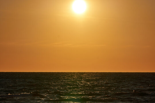 浮島現象 Images Browse 22 Stock Photos, Vectors, and Video Adobe Stock