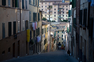 Fototapeta na wymiar Via del Comune - Sienna - Tuscany - Italy