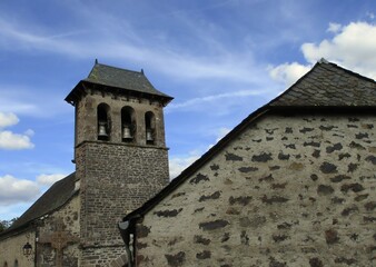 Fototapeta na wymiar Clocher de l'église de Chambres, Le Vigean, Auvergne, France.