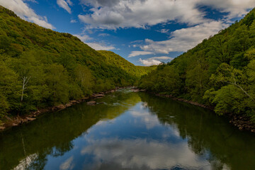 Fototapeta na wymiar Reflections on the New River