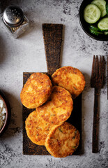 Chicken fritters with parsley and cheese