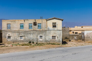 Fototapeta na wymiar ancient building in the city of Mirbat, Sultanate of Oman