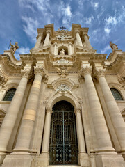 Fototapeta na wymiar Cathedral of Syracuse in Sicily front view