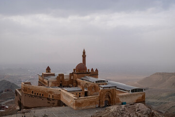 Naklejka premium Ishak Pasha Palace Panoramic photo (Turkish: İshak Paşa Sarayı) is a semi-ruined palace and administrative complex located in the Doğubeyazıt district of Ağrı province of eastern Turkey.