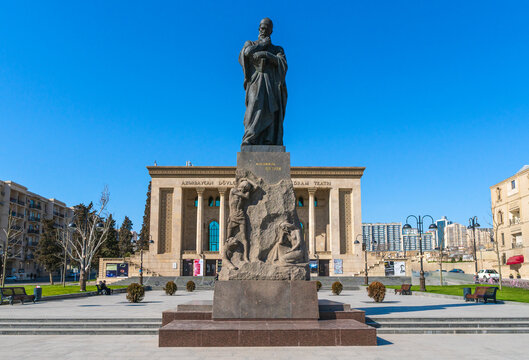 Monument to the poet Mohammad Fizuli  in Baku city