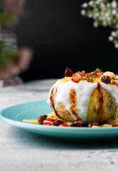 Raj Kachori has crispy fried shells filled with potatoes, yogurt, boiled lentils,spices, chutney & more! It's the the ultimate Indian chaat! - obrazy, fototapety, plakaty