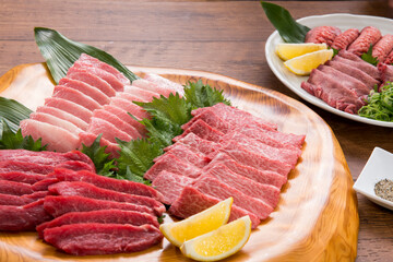 焼き肉　家食　食事会　和牛の霜降り肉