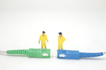 Macro Fiber optic patchcord with the figure worker