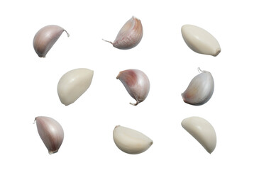 Peeled and unpeeled garlic, top view, transparent background