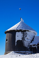 Kaplica Wawrzyńca na Śnieżce, Karkonosze Mountains - Poland © krzys ser