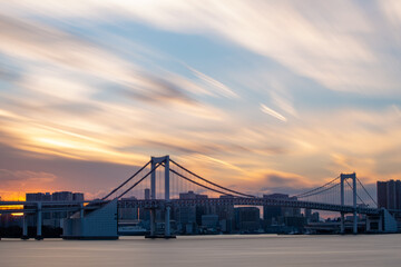 Fototapeta na wymiar 東京の湾岸の夕暮れ Tokyo bay twilight