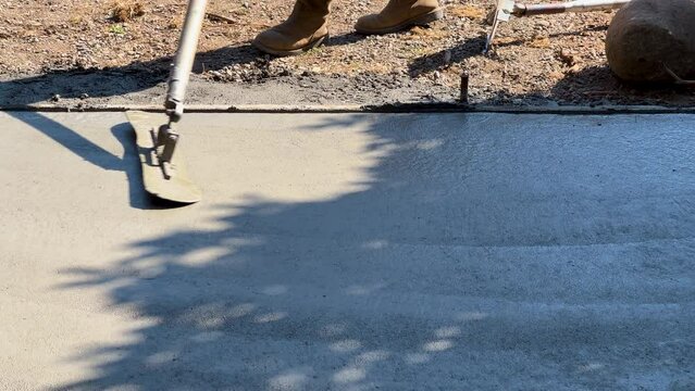 Smooth Concrete Surfaces: Expert Finishing with Float Tool Technique