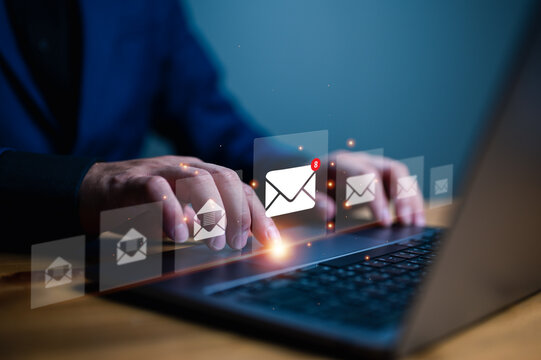 New email notification concept for business e-mail communication and digital marketing. Inbox, receiving electronic message alert. Business people, email in virtual screen. Internet technology.