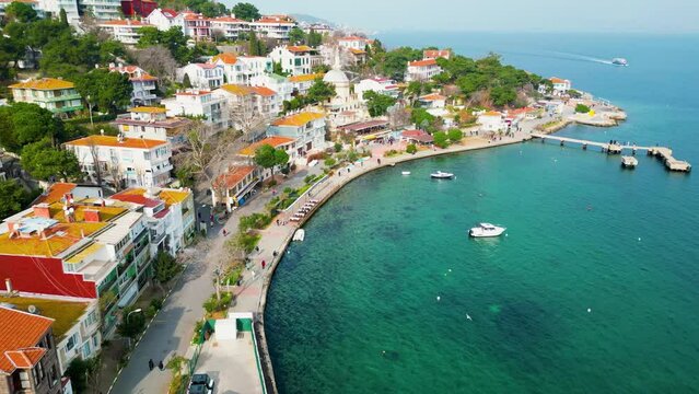 Drone - B&uuml;y&uuml;kada, Princess Island, Istanbul, Turkey 2023 - Flying fast along the harbor with loads of near miss with seagulls