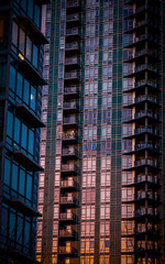 Fototapeta premium apartment building at night