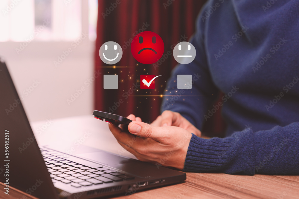 Aufkleber business service concept of customer experience dissatisfied by smartphone. man client with angry em