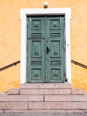 Fototapeta na wymiar old door with shutters