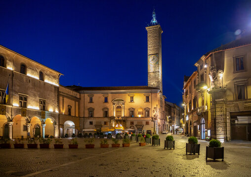 Italy, Lazio, Viterbo, Empty Piazza del Plebiscito at night