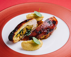 Roasted chicken breast with mashed potatoes or puree
