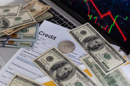 Investor analyze stock chart with laptop, businessman forecast and analysis graph in Bearish downtrend, economic slowdown, inflation crisis, loan interest rise, trade war finance.