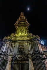 Napoli - Piazza Ges&ugrave; - obelisco