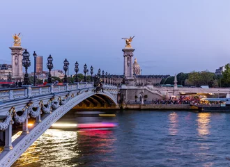 Keuken foto achterwand Pont Alexandre III Alexander III Bridge in Paris at night