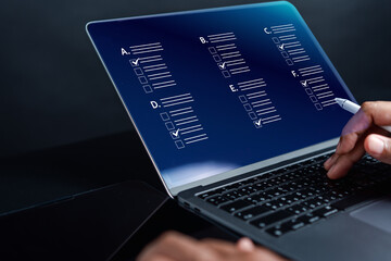 E-learning online class on virtual screen, watching video on internet, webinar online, education on internet, e-learning, learning online with webinar, video tutorial