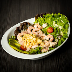 salad with shrimps