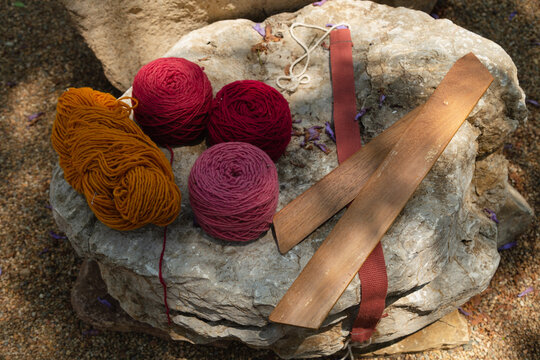 Estambres para la creaci&oacute;n de Textiles en Santo Tom&aacute;s Jalieza