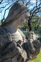 Monumento a la madre en el Parque Patricios de Buenos Aires, Argentina