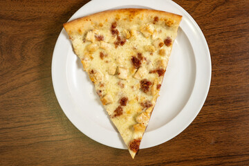 bacon, ranch, chicken pizza