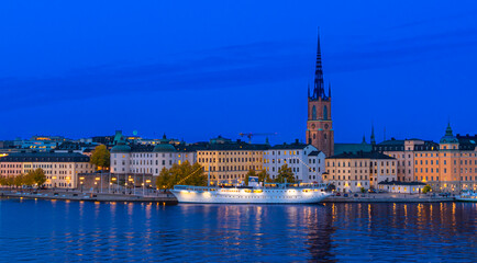 Fototapeta premium Stunning view on Riddarholmen in the blue hour