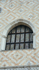 Obraz premium Venice, window of The Doge's Palace