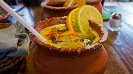 Cantarito bebida tequila México