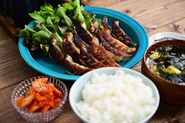 よく焼いた餃子セット