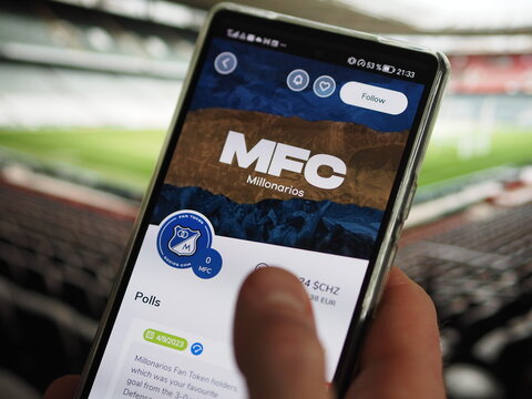 Apr 29th 2023. A fan of MFC looks at his team's token Millonarios F&uacute;tbol Club on Socios app, the marketcap of the Bogot&aacute; nft on a screen.