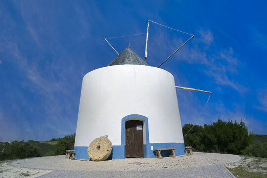 Odeceixe windmill, Odeceixe, Aljezur, Faro district, Algarve, Portugal