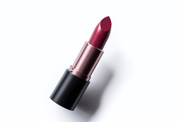 Obraz premium Rouge à lèvres sur fond blanc » IA générative