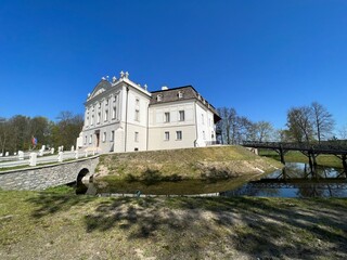 Kurozwęki, Pałac w Kurozwękach, Świętokrzyskie atrakcje, Świętokrzyskie  Kurozwęki, Pałac w Polsce, Kurozwęki, architektura, budowa, dom, zamek, dwór,  © Szymon